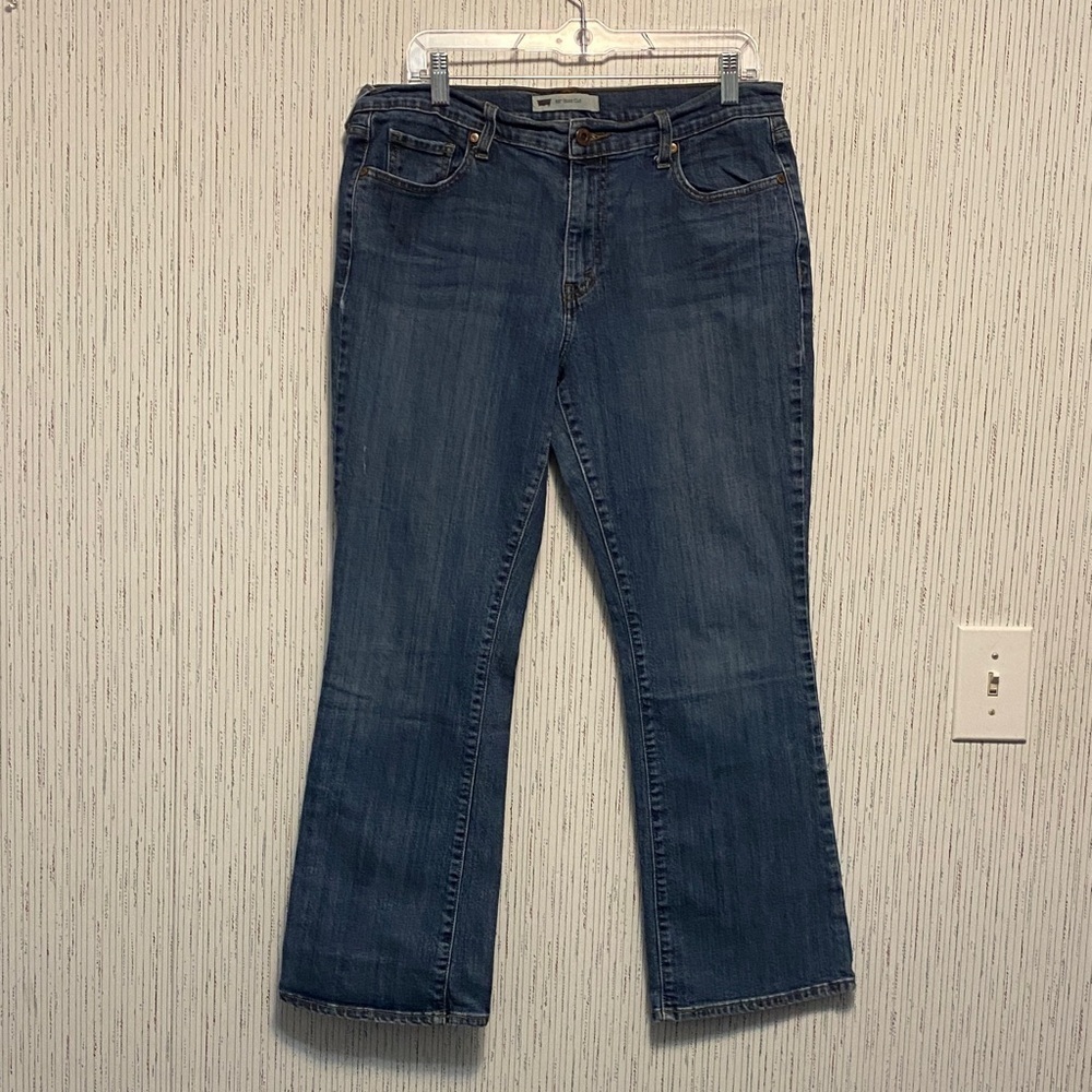 Levi Classic Blue 515 Size 14 Boot Cut Jeans for Women & Embroidered Pockets